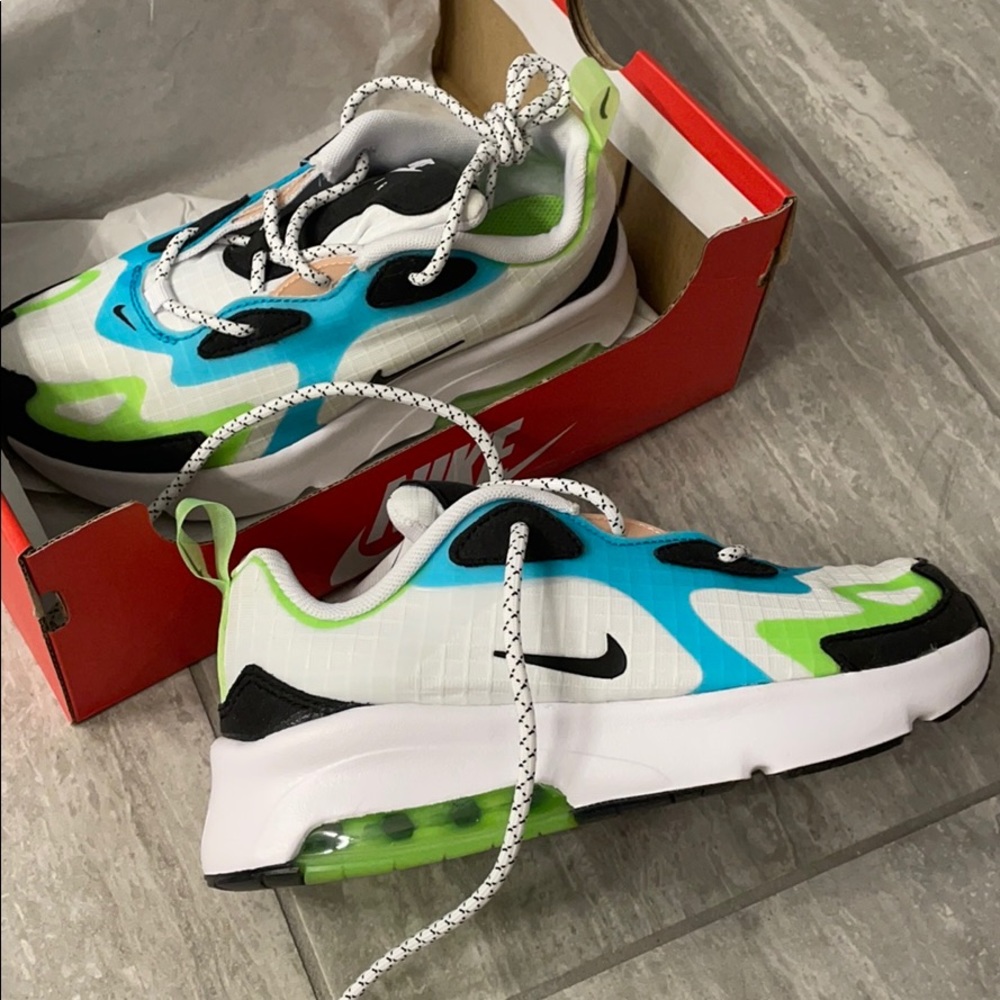 Nike Air Max 200 SE